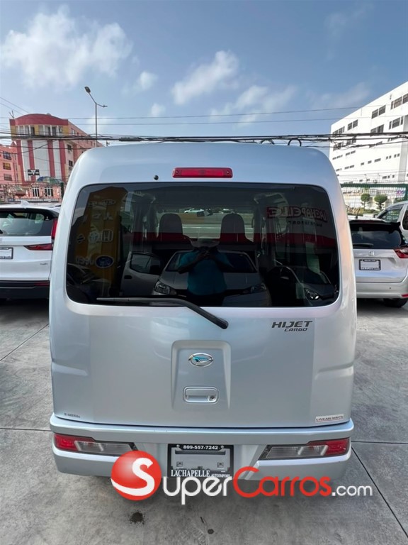 2020 Daihatsu Hijet — foto 7 / 12