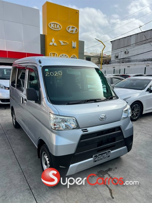 2020 Daihatsu Hijet — foto 10 / 12
