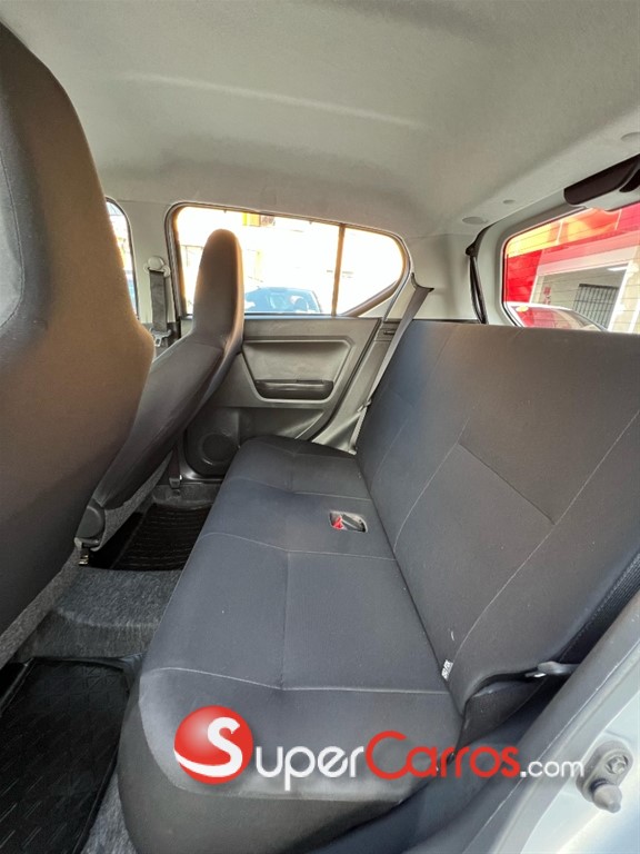 2021 Daihatsu Mira — foto 4 / 11