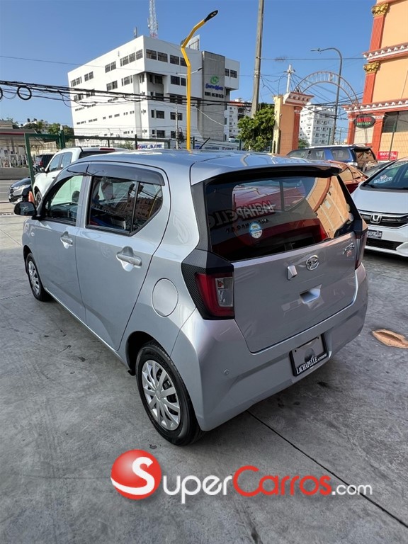 2021 Daihatsu Mira — foto 6 / 11