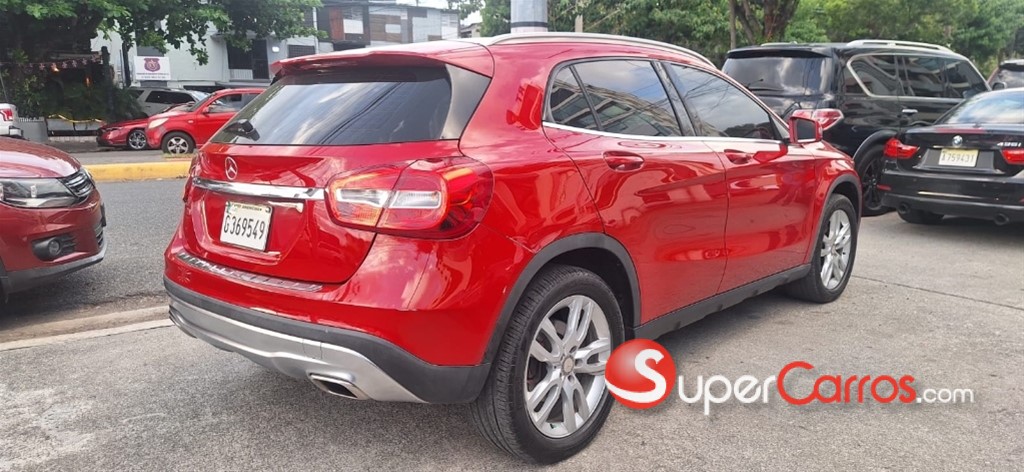 2016 Mercedes-Benz Clase GLA 180 — foto 3 / 10