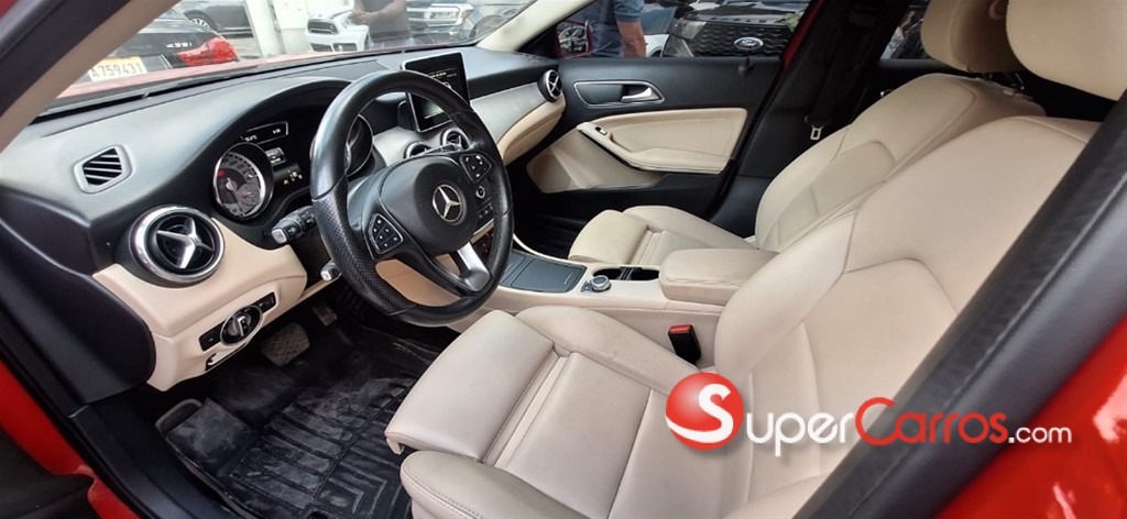 2016 Mercedes-Benz Clase GLA 180 — foto 8 / 10