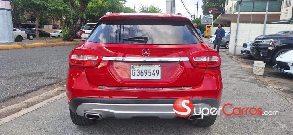 2016 Mercedes-Benz Clase GLA 180 — foto 10 / 10