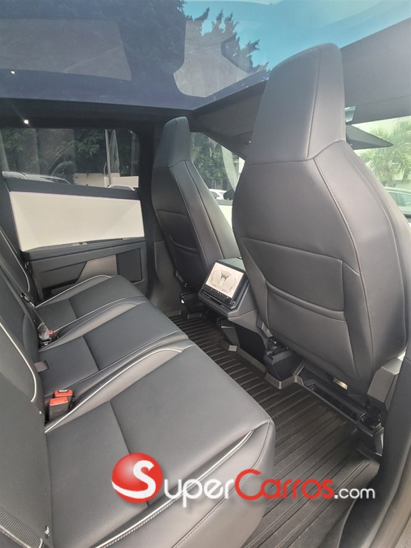 2024 Tesla CyberTruck — foto 4 / 9