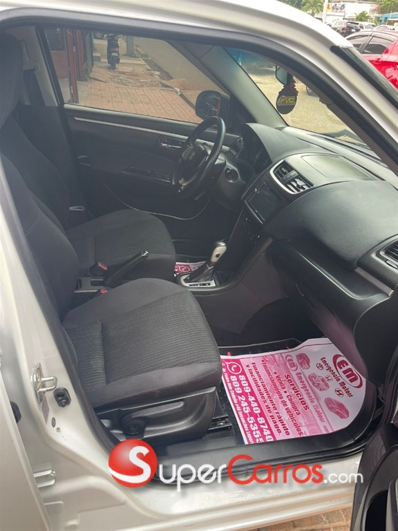 2016 Suzuki Swift — foto 4 / 12
