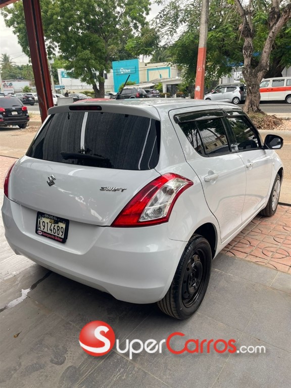 2016 Suzuki Swift — foto 9 / 12