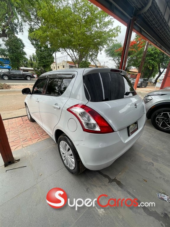 2016 Suzuki Swift — foto 12 / 12