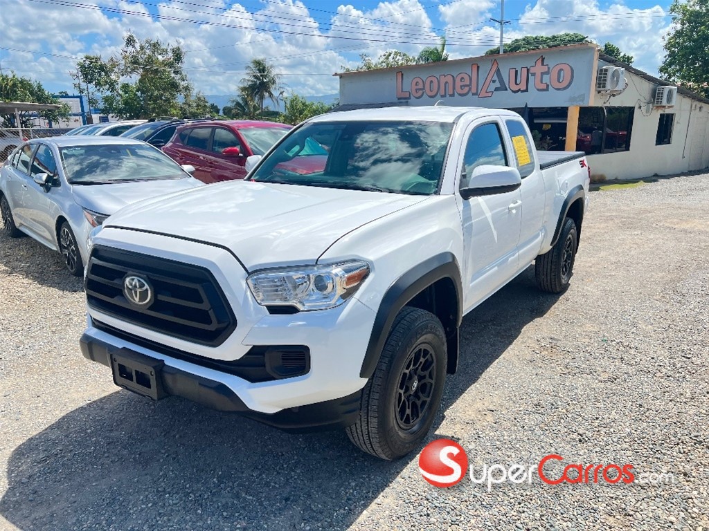 2020 Toyota Tacoma SR
