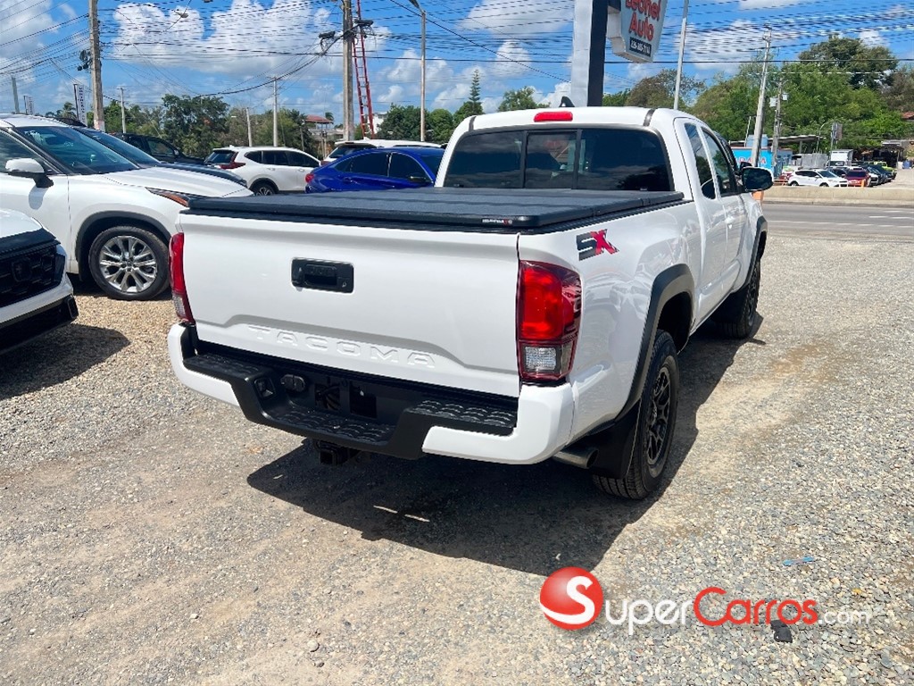 2020 Toyota Tacoma SR — foto 6 / 9