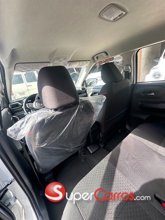 2026 Toyota Raize FULL — foto 7 / 12