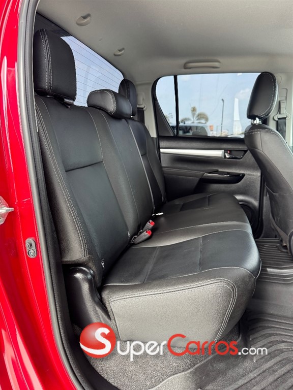 2025 Toyota Hilux 2.4 — foto 6 / 10
