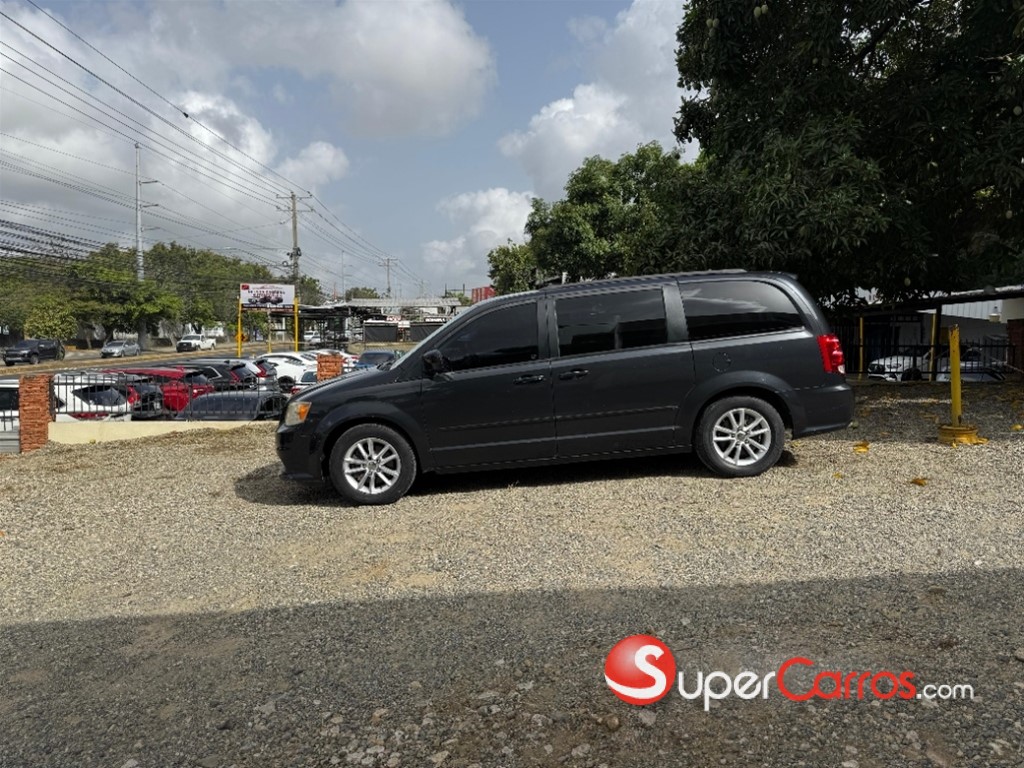 2014 Dodge Grand Caravan SXT — foto 8 / 11