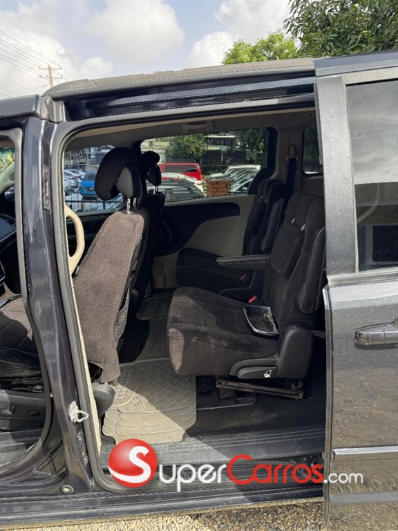 2014 Dodge Grand Caravan SXT — foto 10 / 11