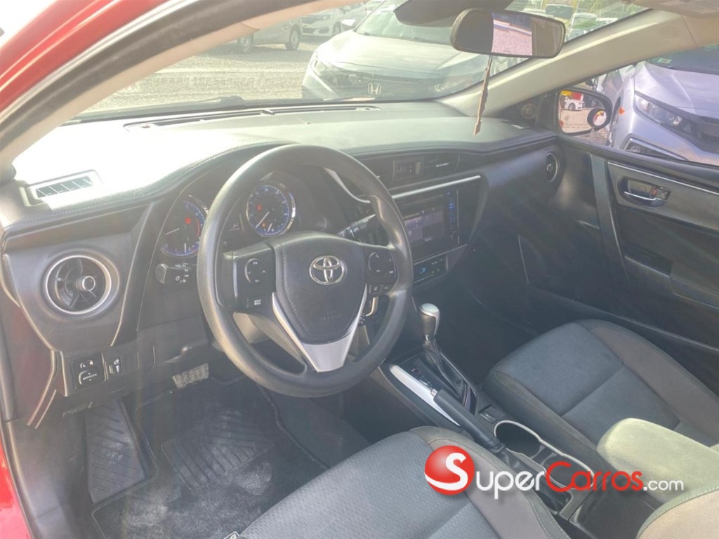 2019 Toyota Corolla LE Plus — foto 2 / 11