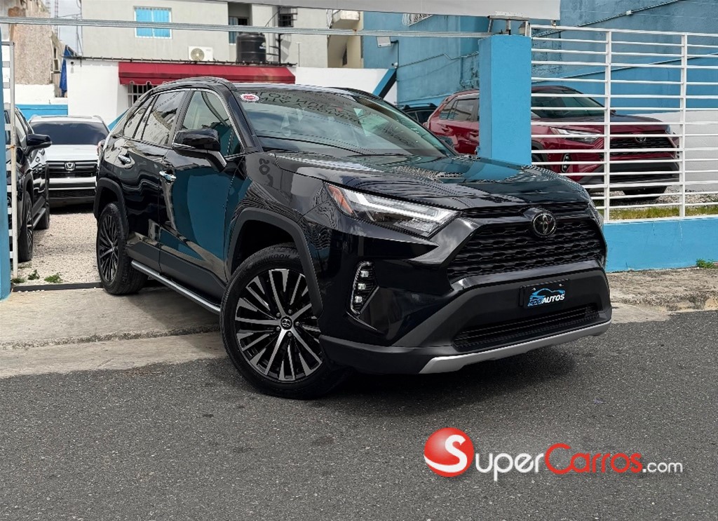 2023 Toyota RAV4 XLE Premium — foto 3 / 9