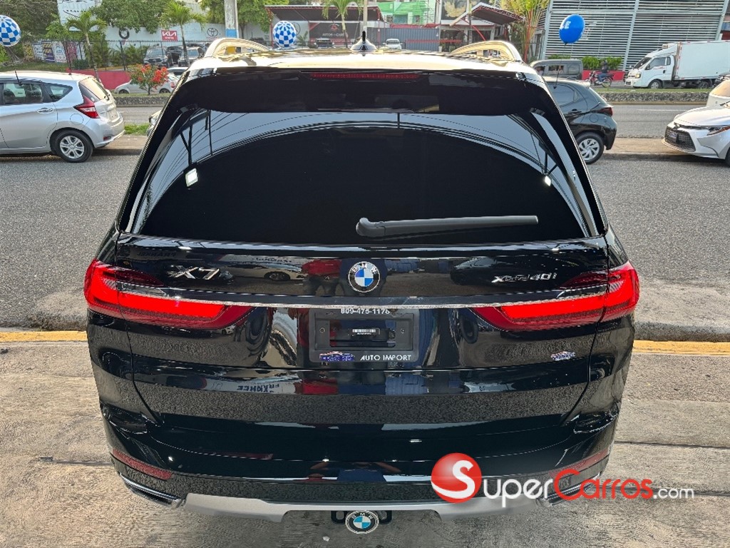 2020 BMW X 7 xDrive 40i Mpackage — foto 5 / 9