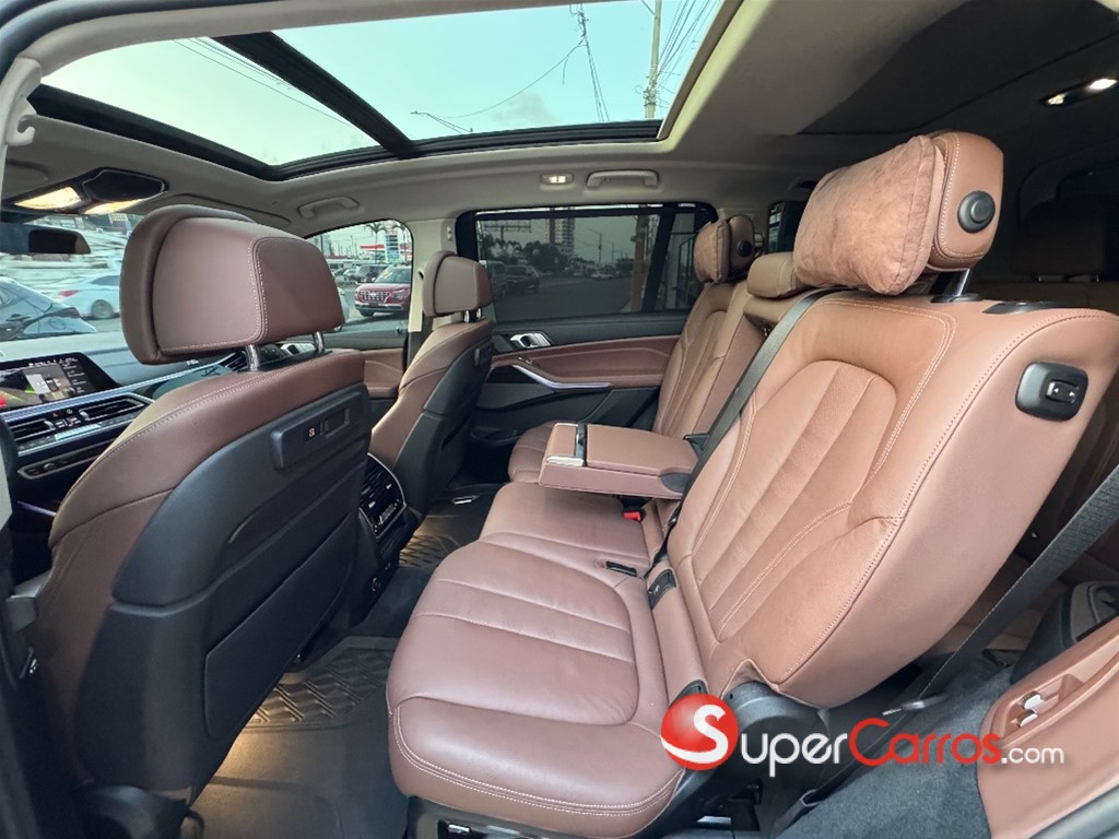 2020 BMW X 7 xDrive 40i Mpackage — foto 9 / 9