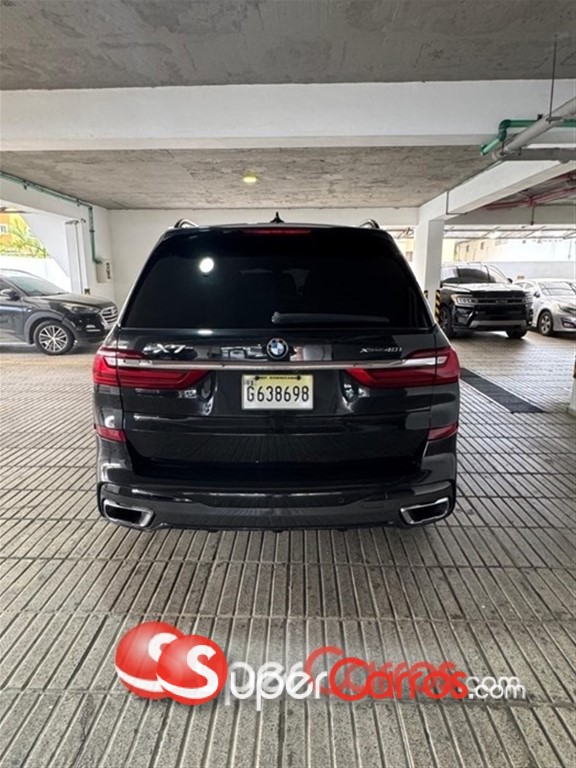 2020 BMW X 7 xDrive 40i Mpackage — foto 5 / 10