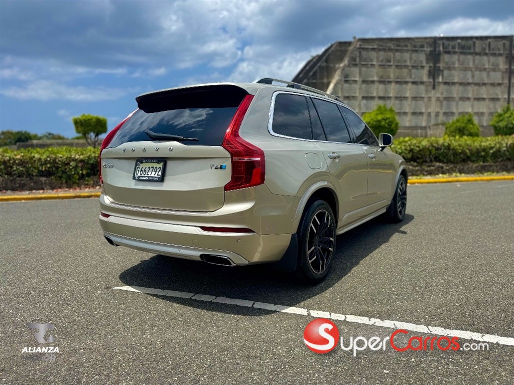 2018 Volvo XC90 Momentum T6 — foto 7 / 12