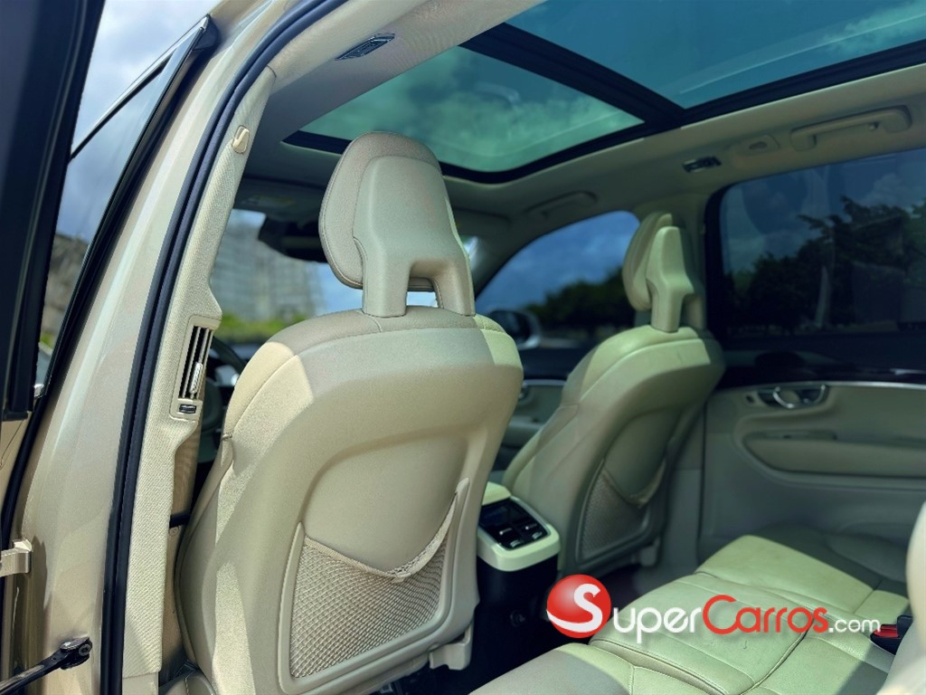2018 Volvo XC90 Momentum T6 — foto 10 / 12