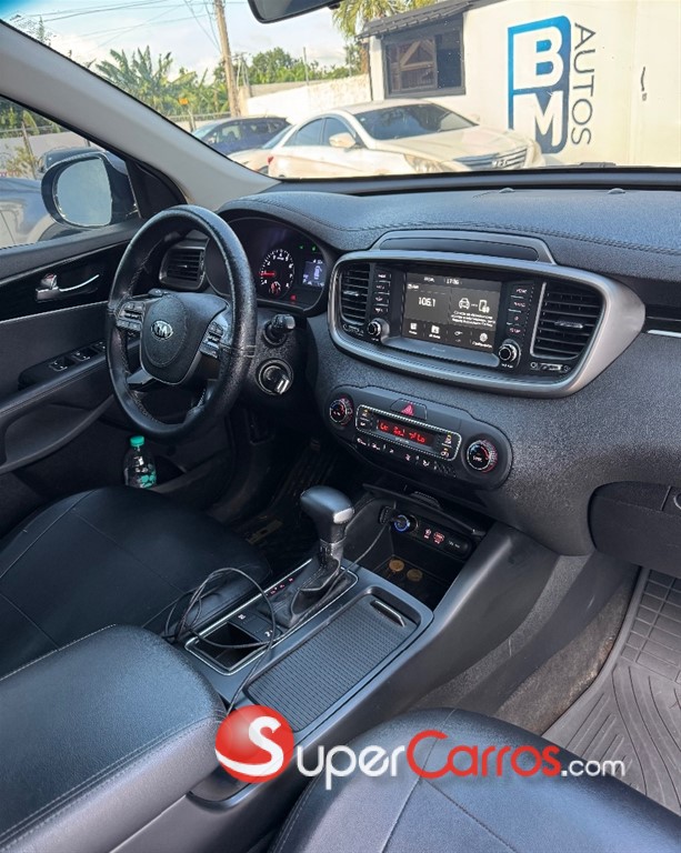 2020 Kia Sorento — foto 3 / 10