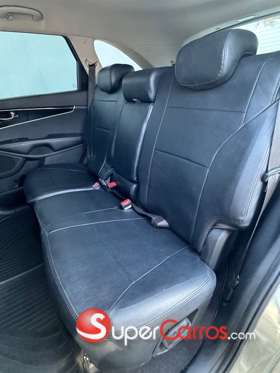 2020 Kia Sorento — foto 5 / 10