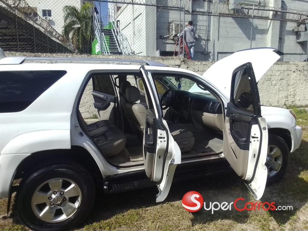 2007 Toyota 4 Runner SR5 Adventure — foto 4 / 10