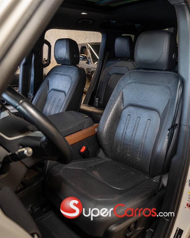 2022 Land Rover Defender 110 — foto 9 / 10