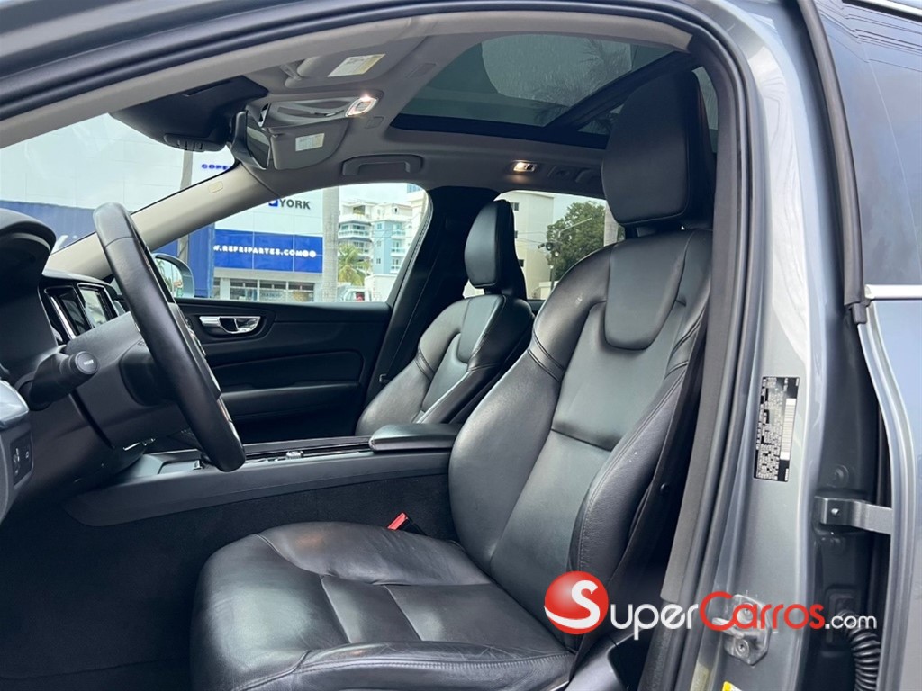 2019 Volvo XC60 — foto 5 / 10
