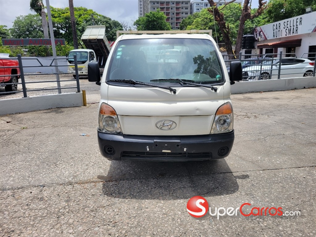 2010 Hyundai H-100 Camion