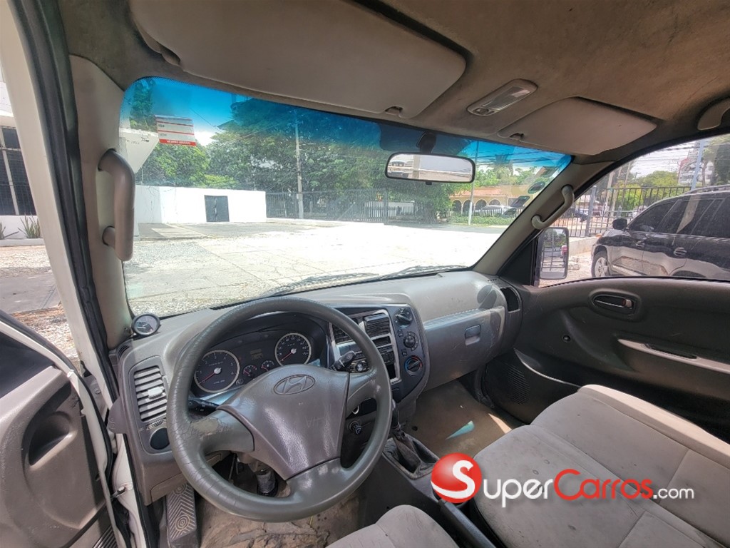 2010 Hyundai H-100 Camion — foto 9 / 9