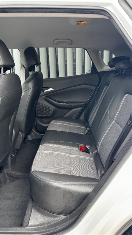 2023 Chevrolet Tracker LT — foto 6 / 7