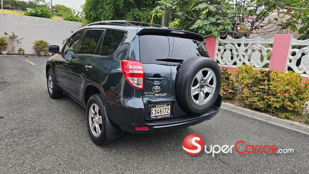 2010 Toyota RAV4 — foto 5 / 12
