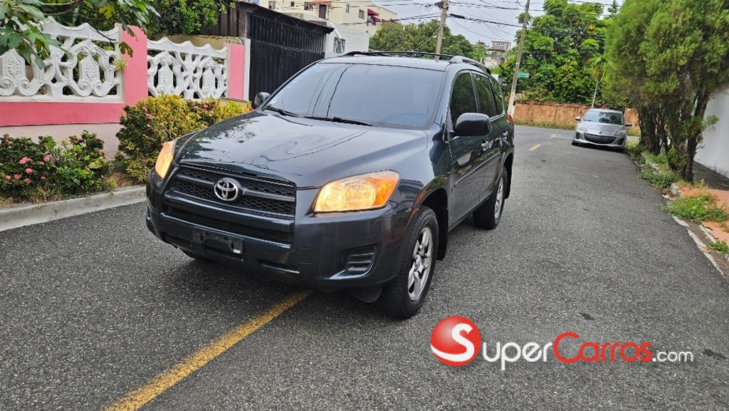 2010 Toyota RAV4 — foto 10 / 12