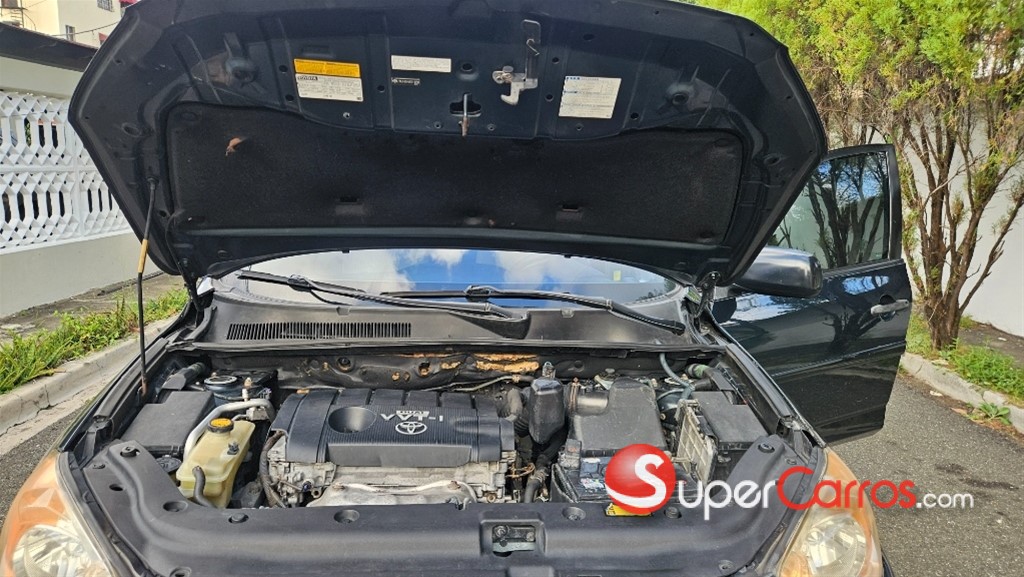 2010 Toyota RAV4 — foto 12 / 12