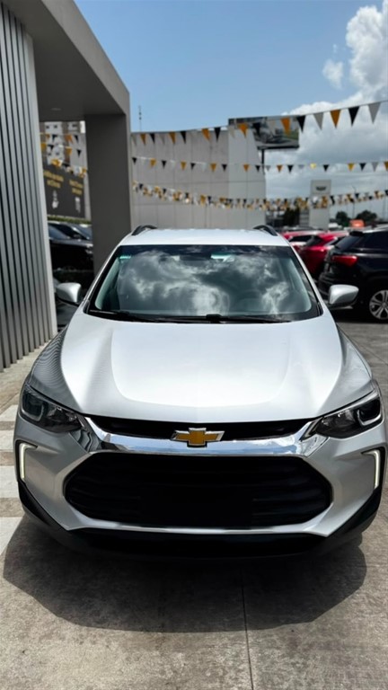 2023 Chevrolet Tracker LS — foto 2 / 7