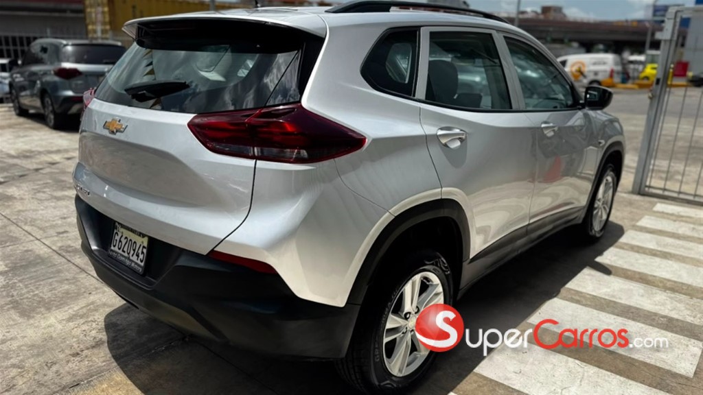 2023 Chevrolet Tracker LS — foto 3 / 7