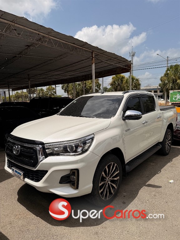 2019 Toyota Hilux SRV — foto 2 / 6