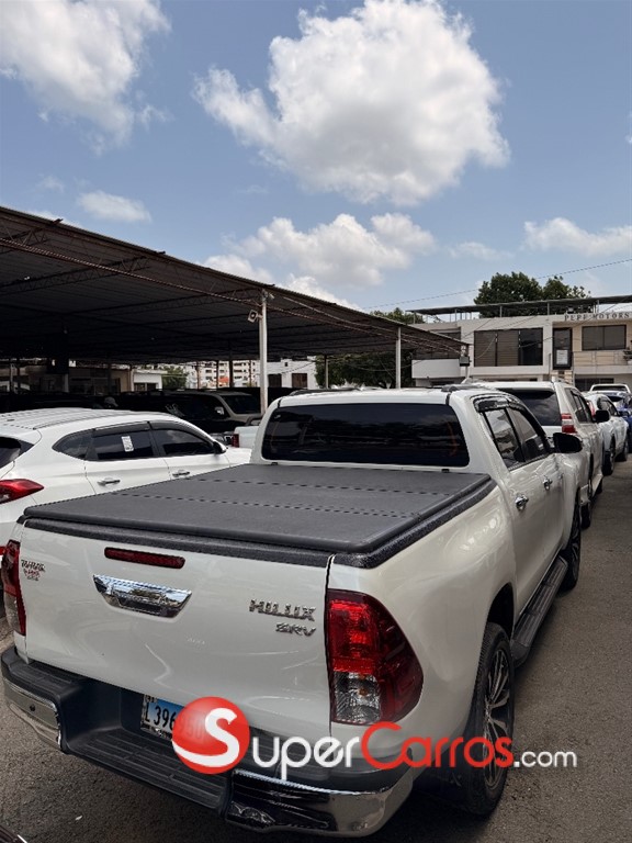 2019 Toyota Hilux SRV — foto 3 / 6