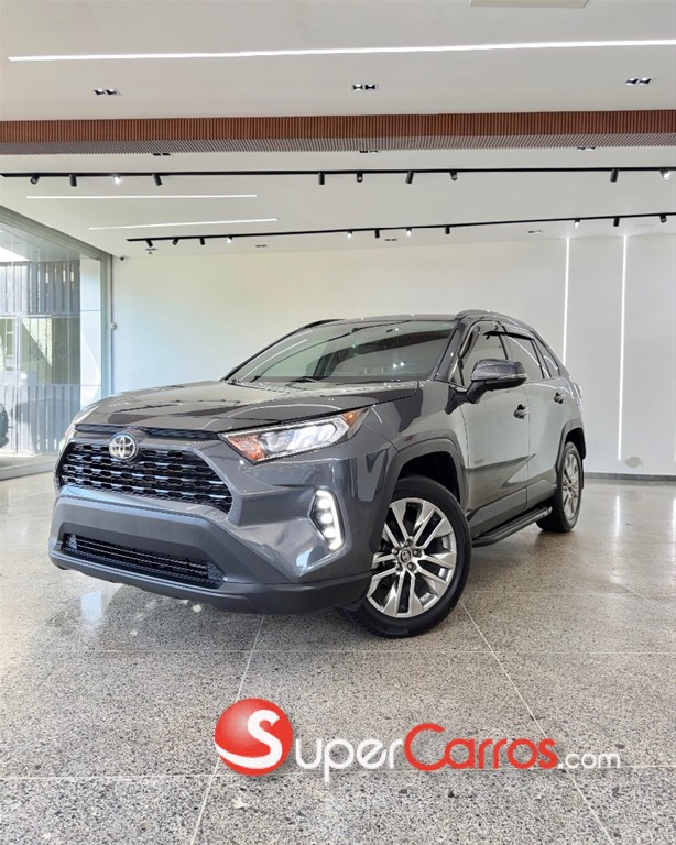 2020 Toyota RAV4 XLE Premium — foto 7 / 12