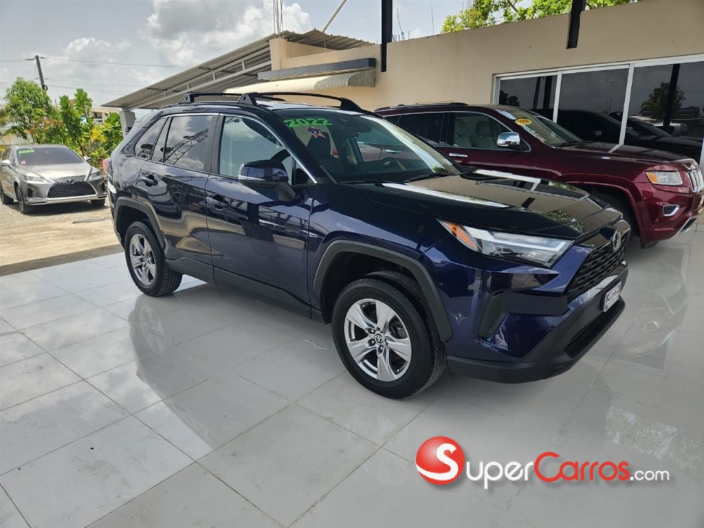 2022 Toyota RAV4 XLE — foto 6 / 12