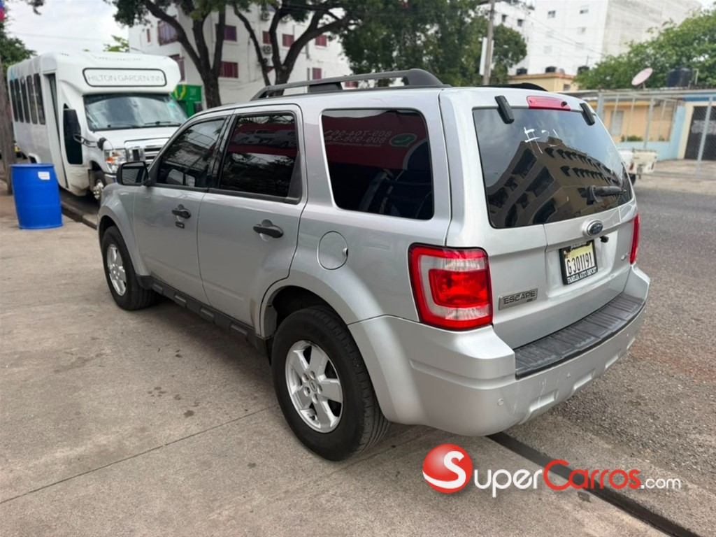 2009 Ford Escape — foto 6 / 9
