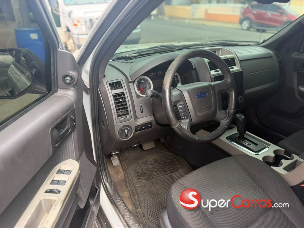 2009 Ford Escape — foto 8 / 9
