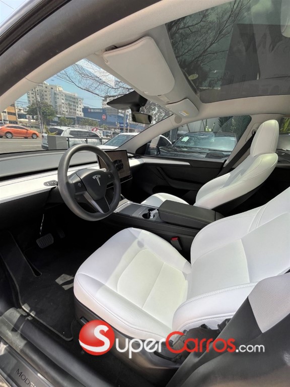 2022 Tesla Model Y — foto 4 / 12