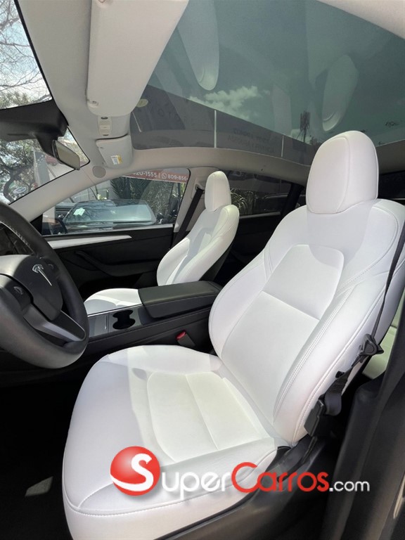 2022 Tesla Model Y — foto 8 / 12