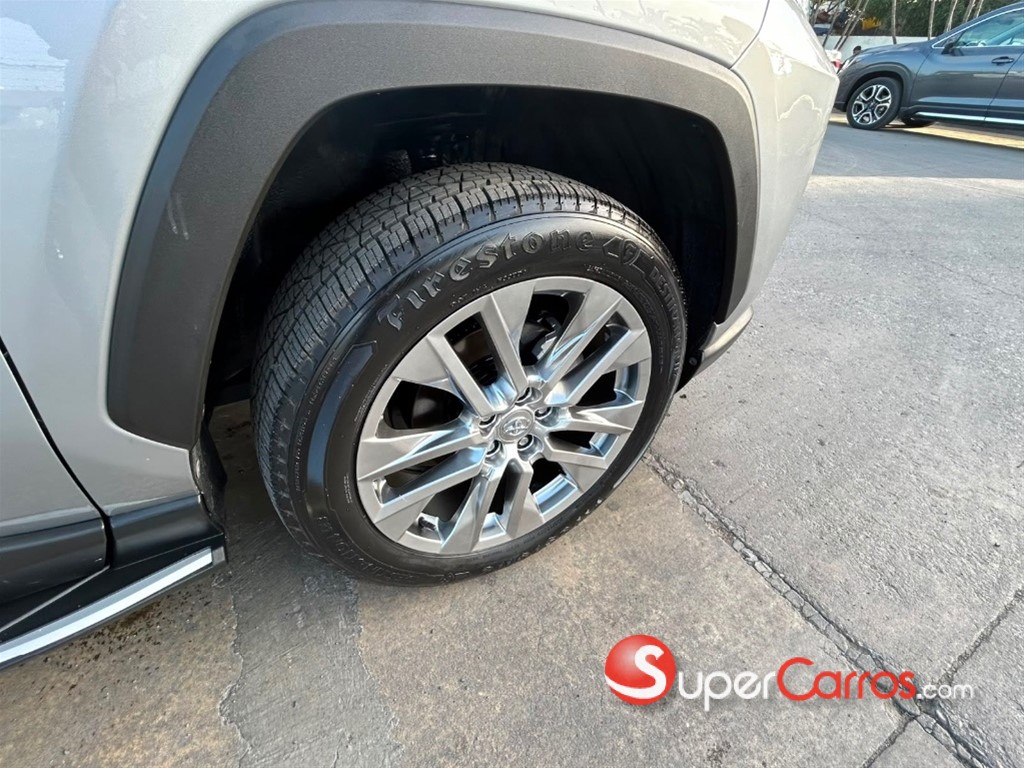 2020 Toyota RAV4 XLE — foto 11 / 11