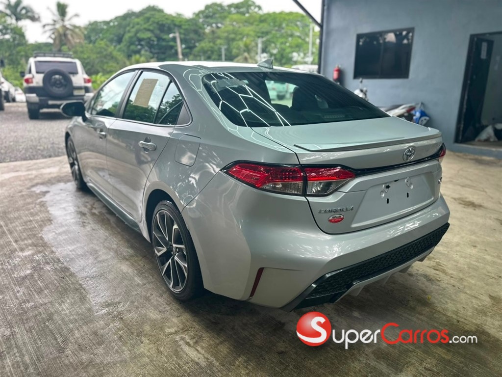 2020 Toyota Corolla SE — foto 2 / 10