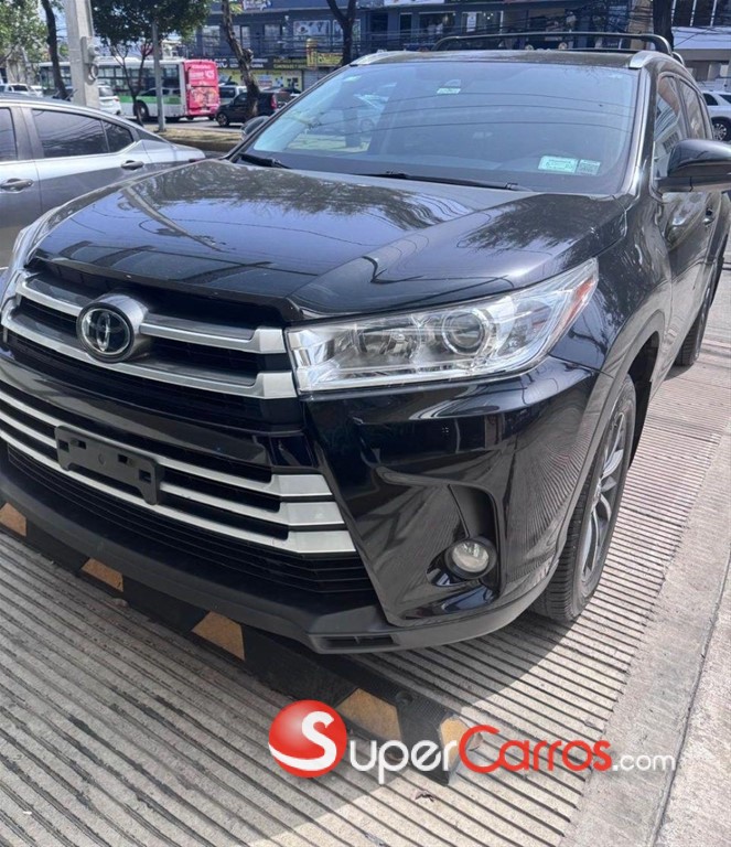 2019 Toyota Highlander XLE — foto 2 / 10