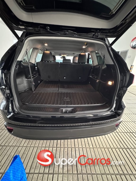 2019 Toyota Highlander XLE — foto 6 / 10