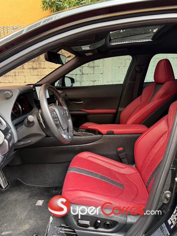 2024 Lexus UX 250H F Sport FWD — foto 9 / 12